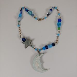 🧀  Blue Art Glass Crescent